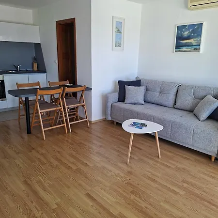 Sea View Apartman *